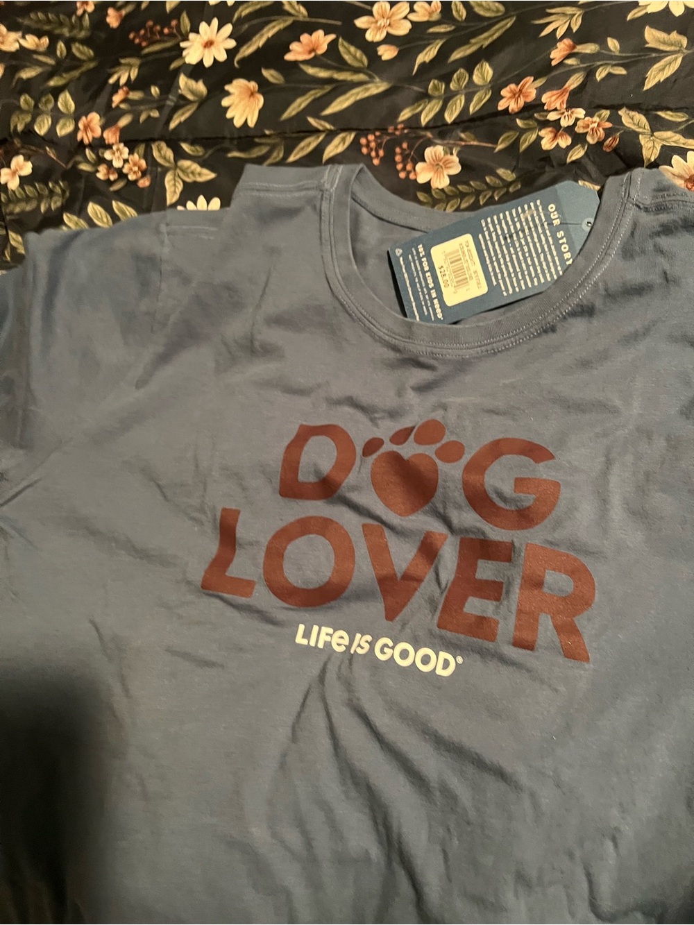 Life is good dog t shirt brand new with tags